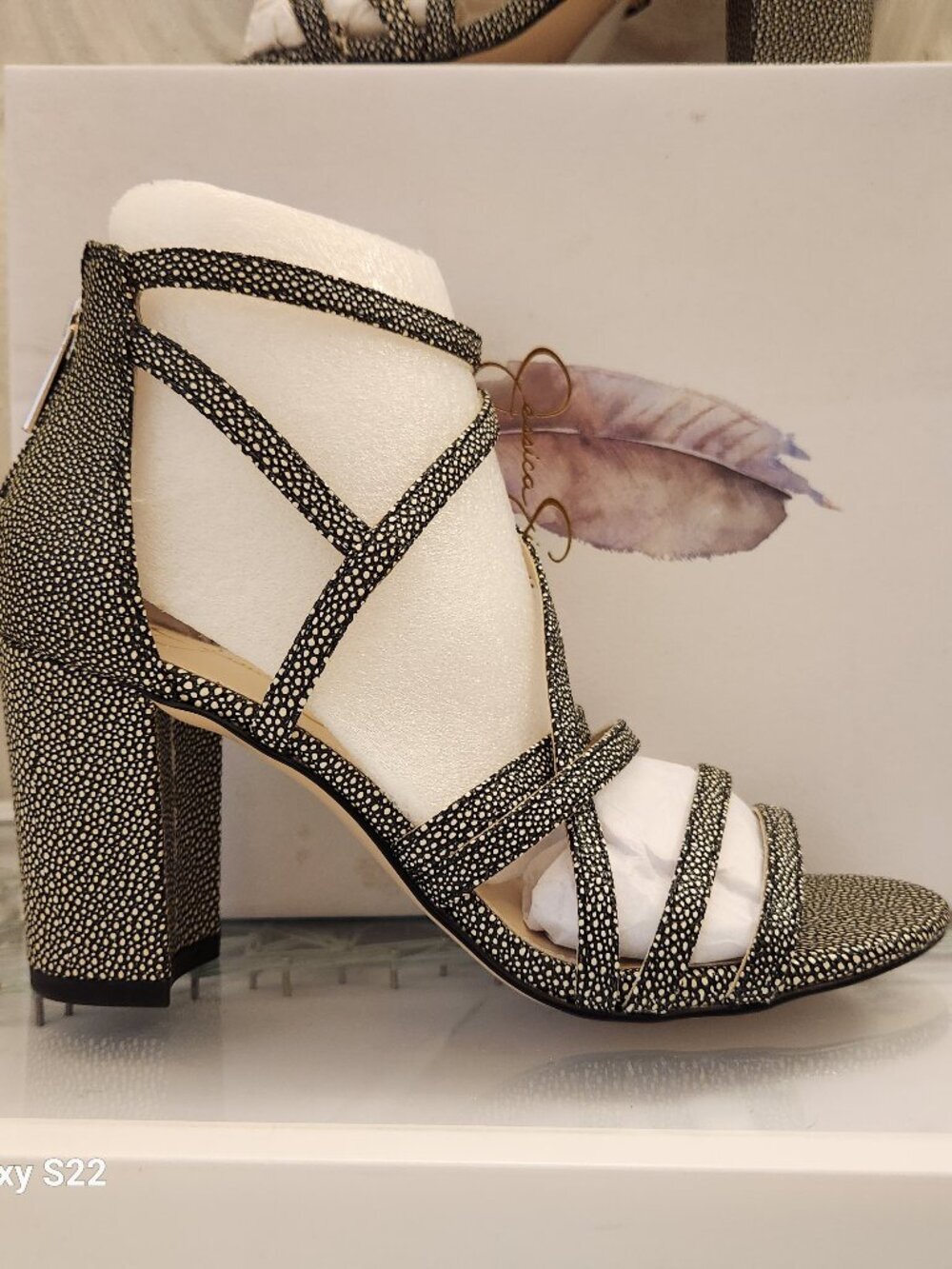 Jessica Simpson "Stassey" Black/White Stingray Print Sandals. NIB. Size 7